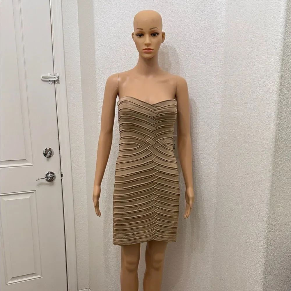BCBGMaxAzria Strapless Golden Tan Slimming Bandage Mini Dress Sz Medium